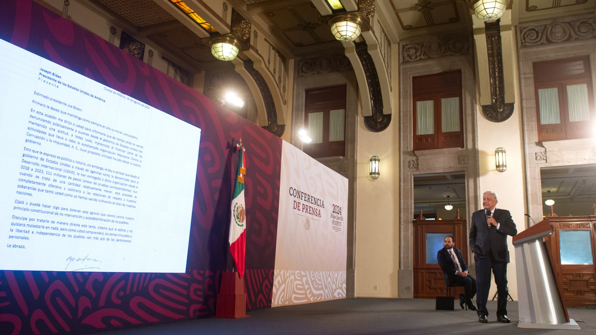 AMLO presentó la carta enviada a su homólogo Joseph Biden 