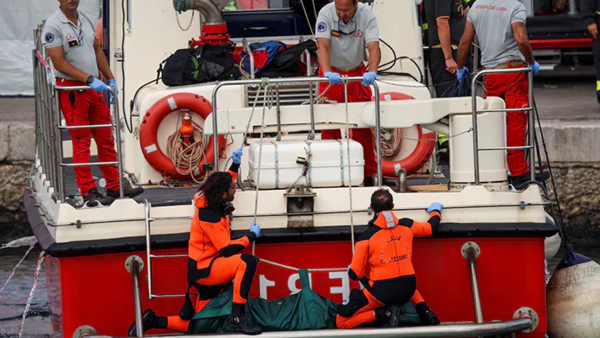 Mike Lynch: Hallan 5 cuerpos tras naufragio del velero del “Bill Gates británico”