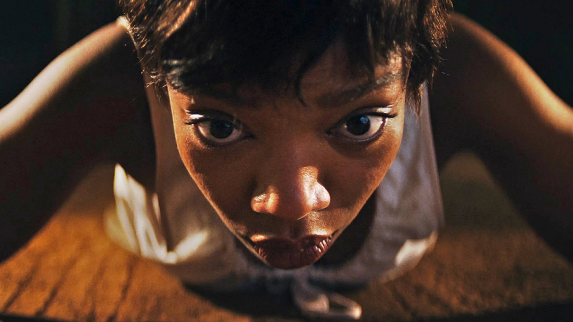 ‘Parpadea dos veces’, el debut de Zoë Kravitz como directora