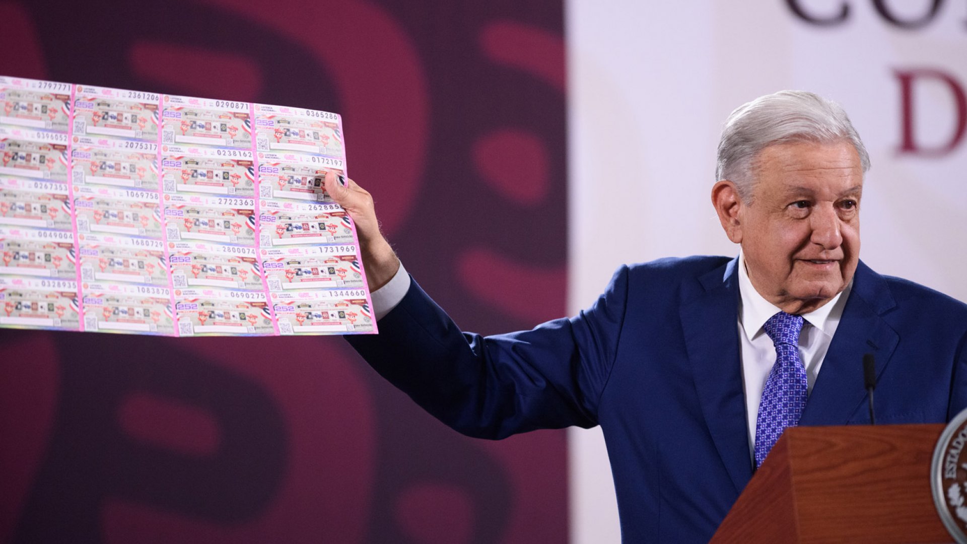 AMLO anuncia último sorteo millonario de la Lotería Nacional