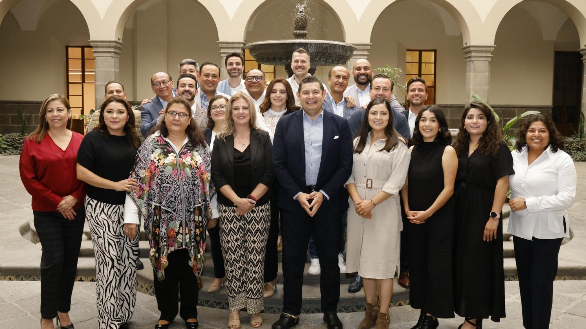 Trabajo coordinado, detonador de proyectos para el desarrollo de Puebla: Armenta