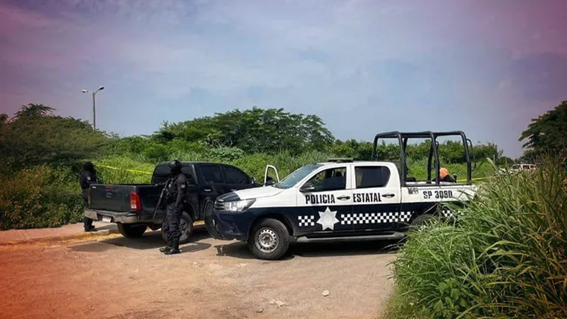 Hallan ambulancia en Omealca, Veracruz, con dos cadáveres