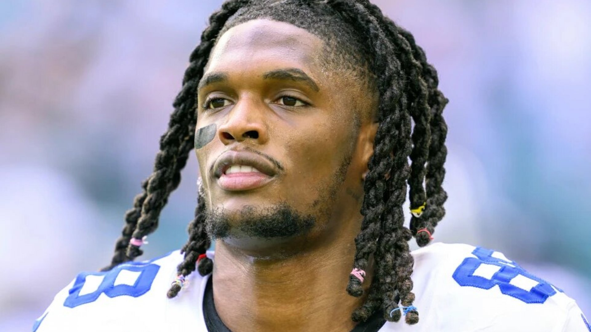 Dallas da 136 mdd y cuatro años de extensión a CeeDee Lamb