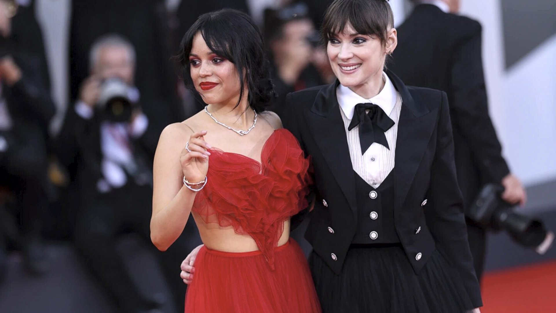 Las estrellas de ‘Beetlejuice’ inauguran el Festival de Venecia