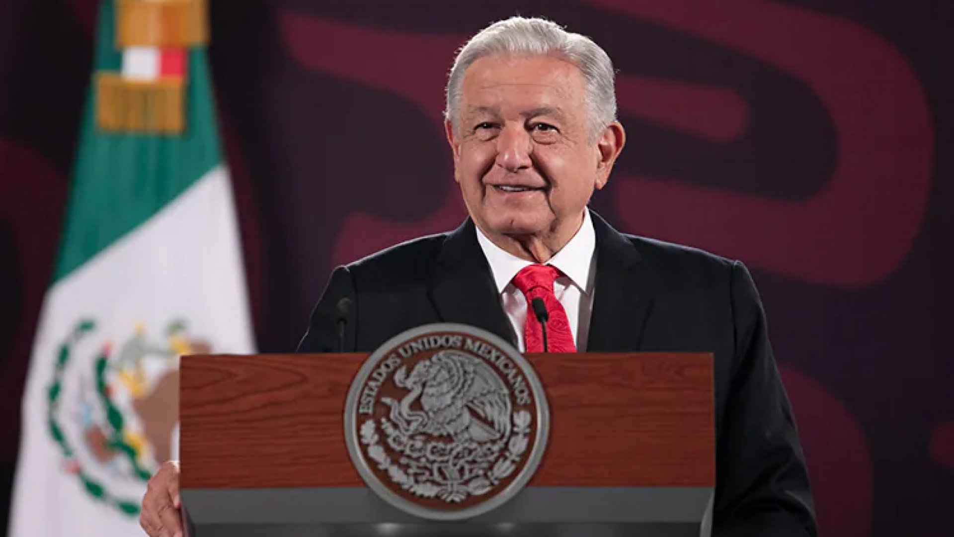 “Que se serene”, responde AMLO a Ciro Gómez Leyva ante acusaciones