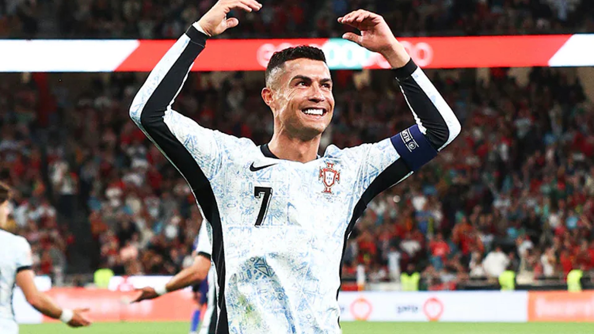 Cristiano Ronaldo anota el gol 900 de su carrera | Video