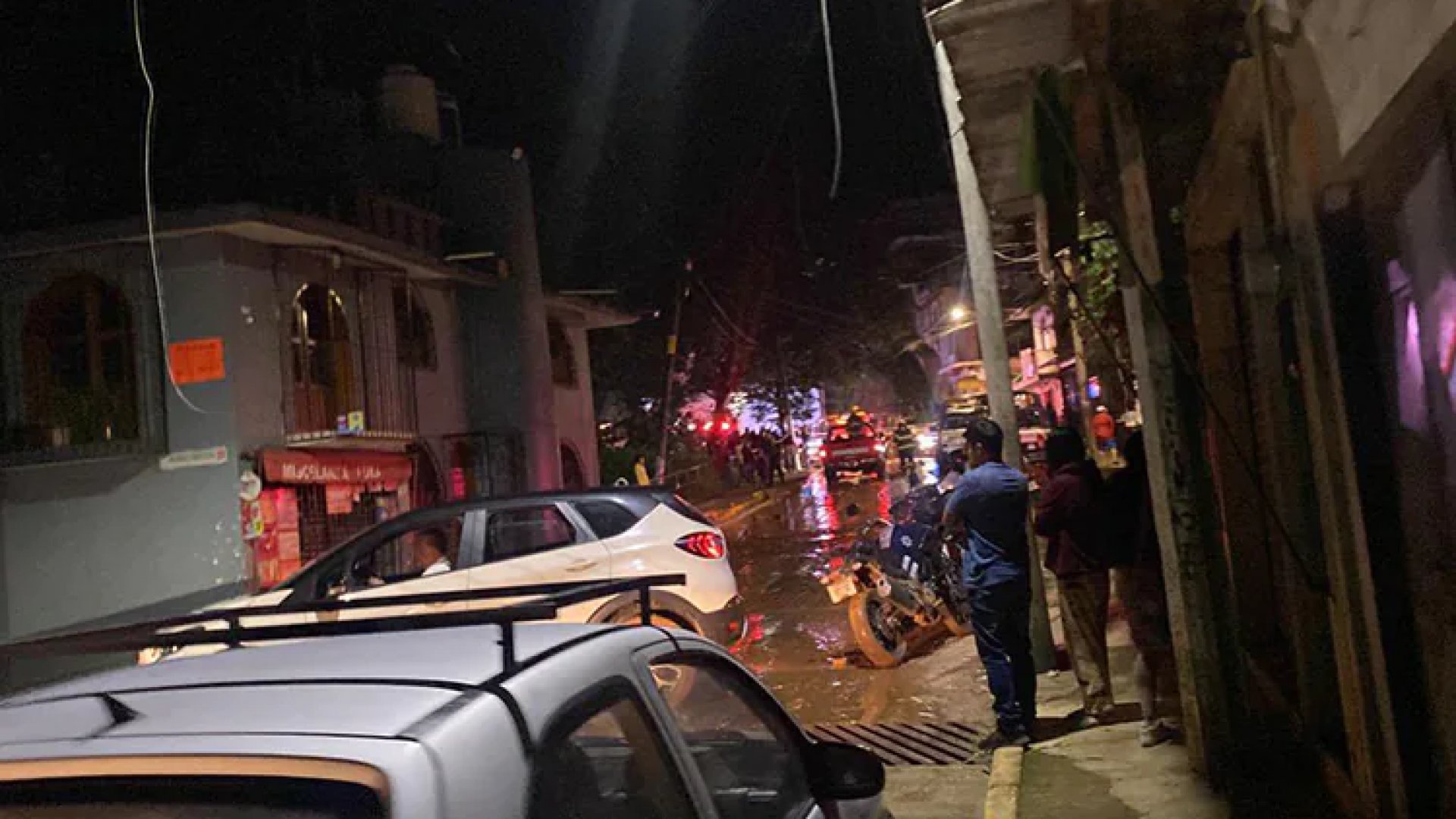 Tras deslave que mató a vecinos en la 9 de Abril, Ayuntamiento de Xalapa brindará apoyo