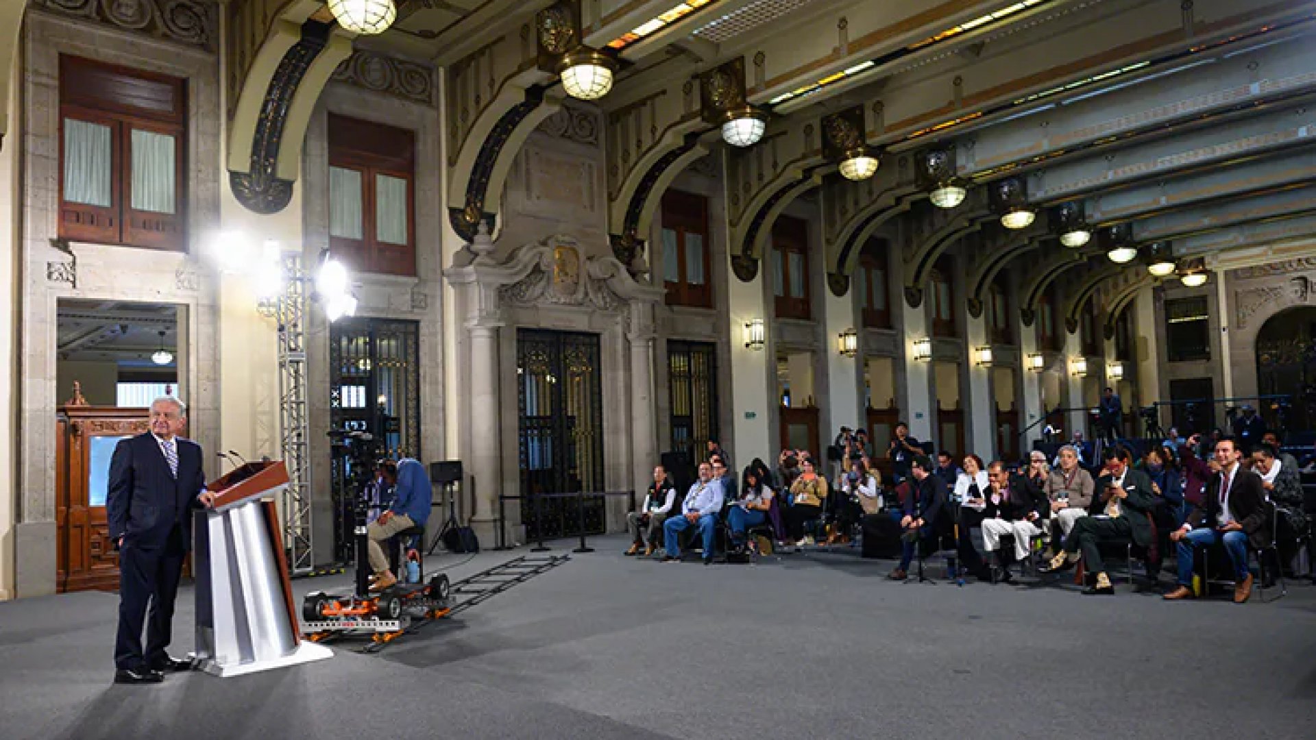 Beneficiados por corrupción se oponen a la reforma judicial: AMLO
