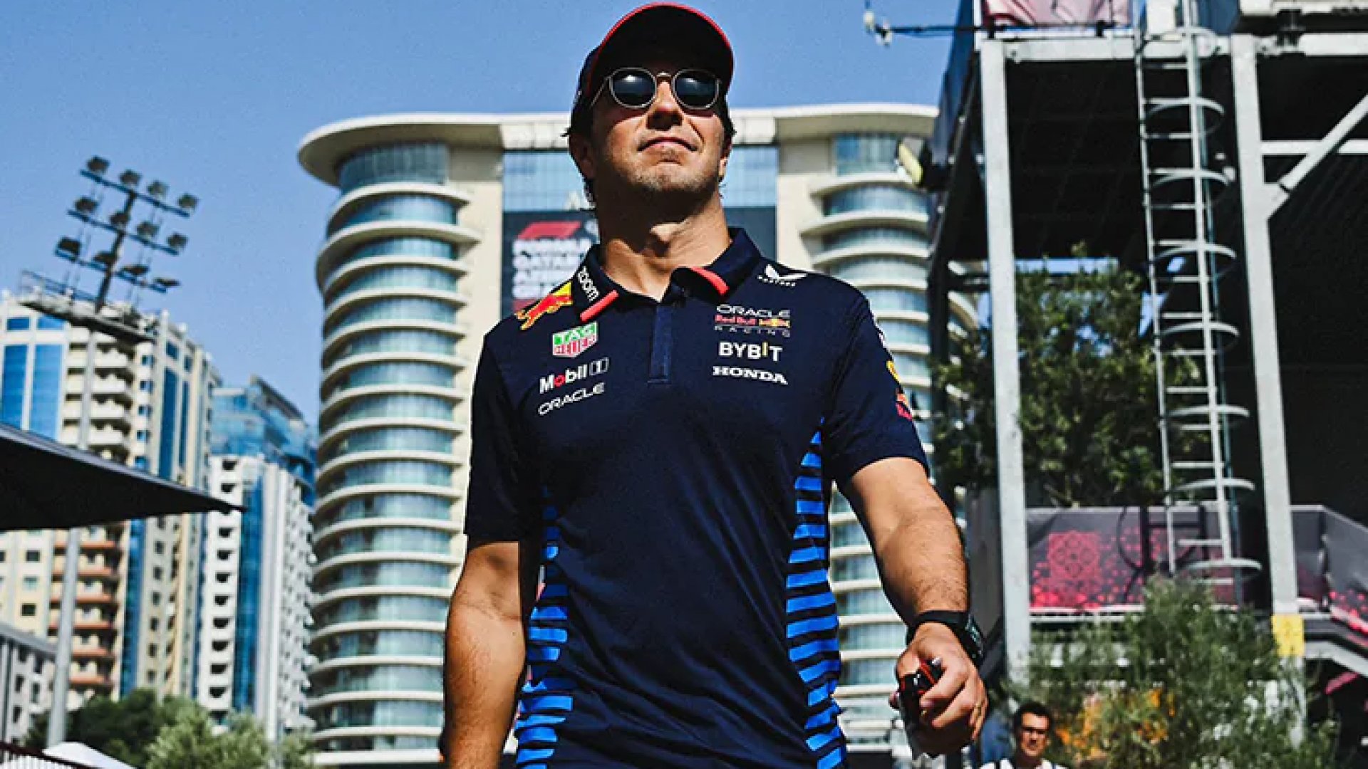 Checo queda segundo en P2 de Bakú, superado por Leclerc