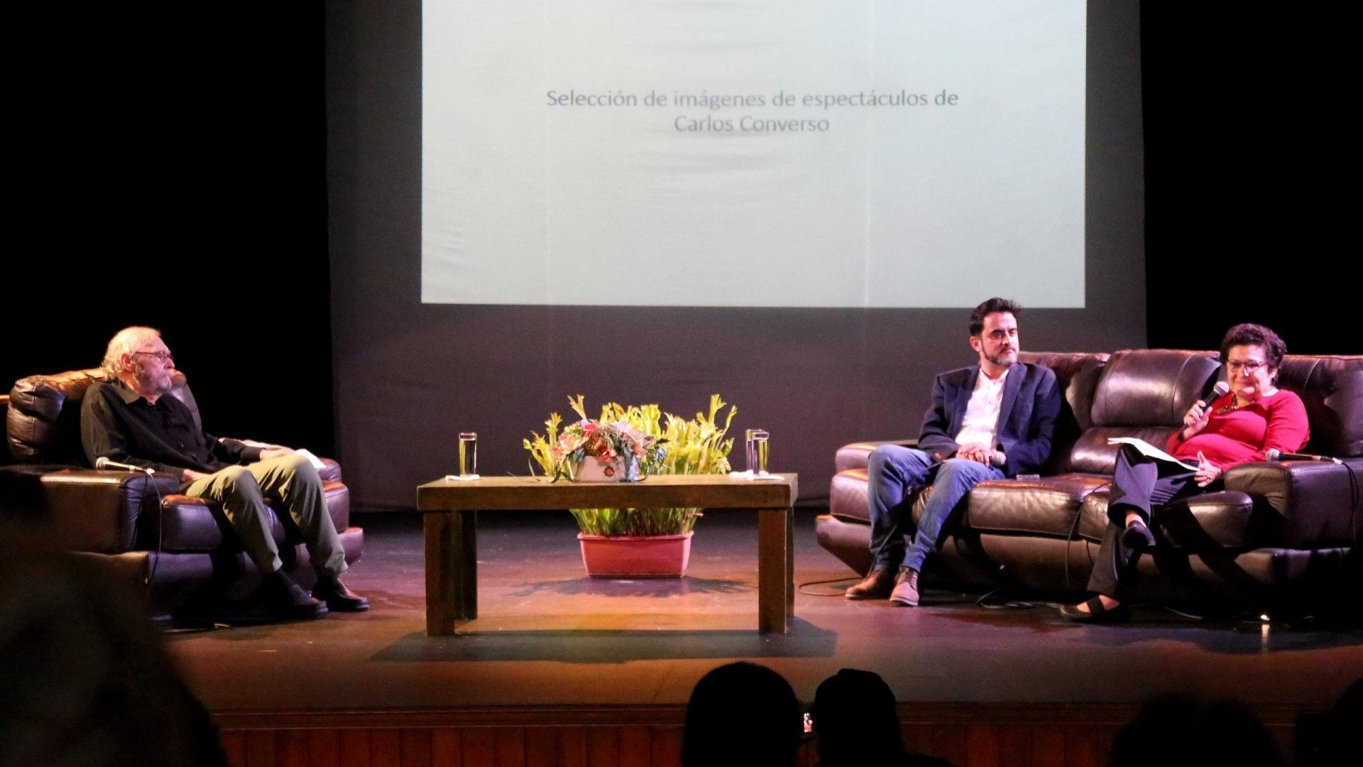 Develan placa en honor a Carlos Alberto Converso Prato