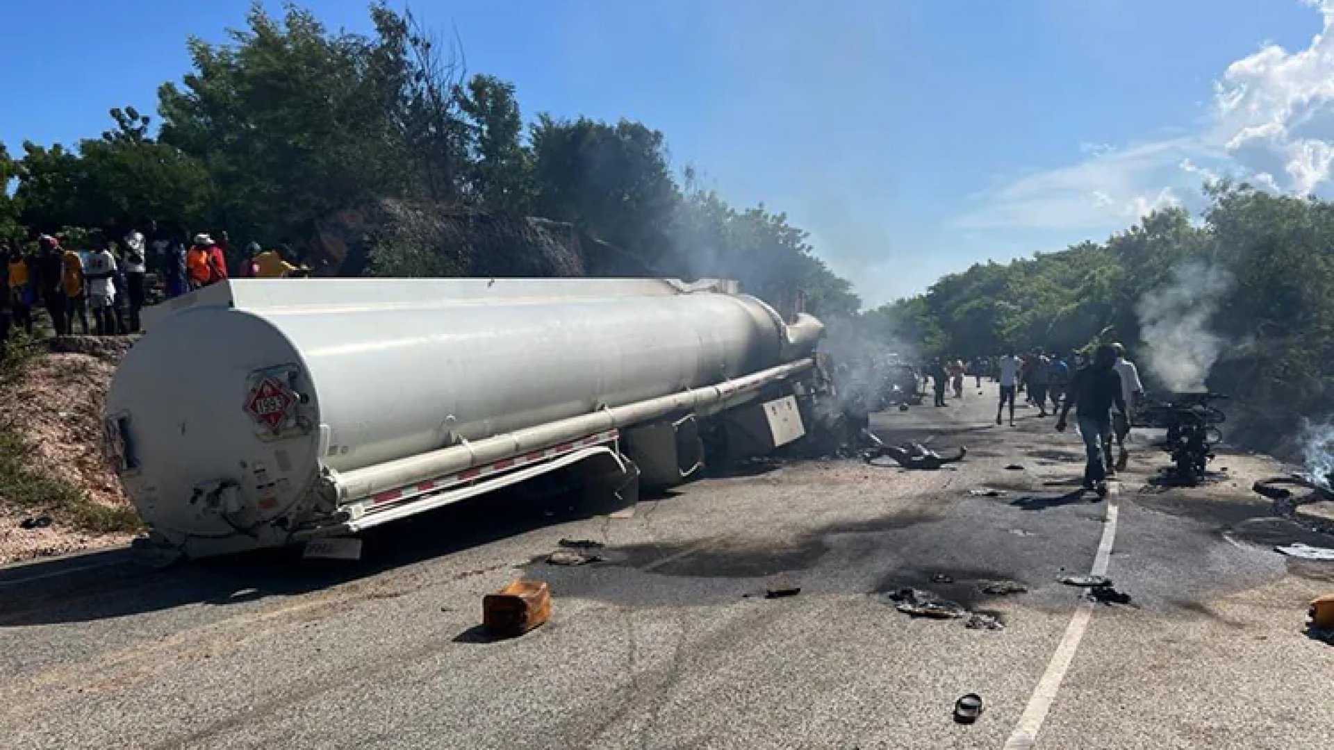 Haití: Explosión de camión cisterna deja más de 15 muertos y 40 heridos