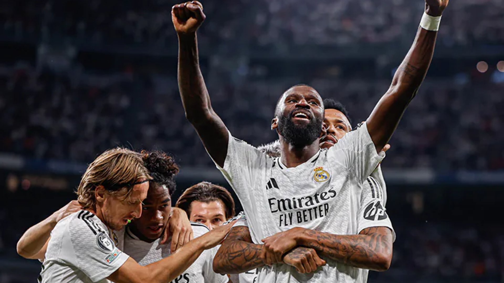 Real Madrid le gana con dificultad al Stuttgard