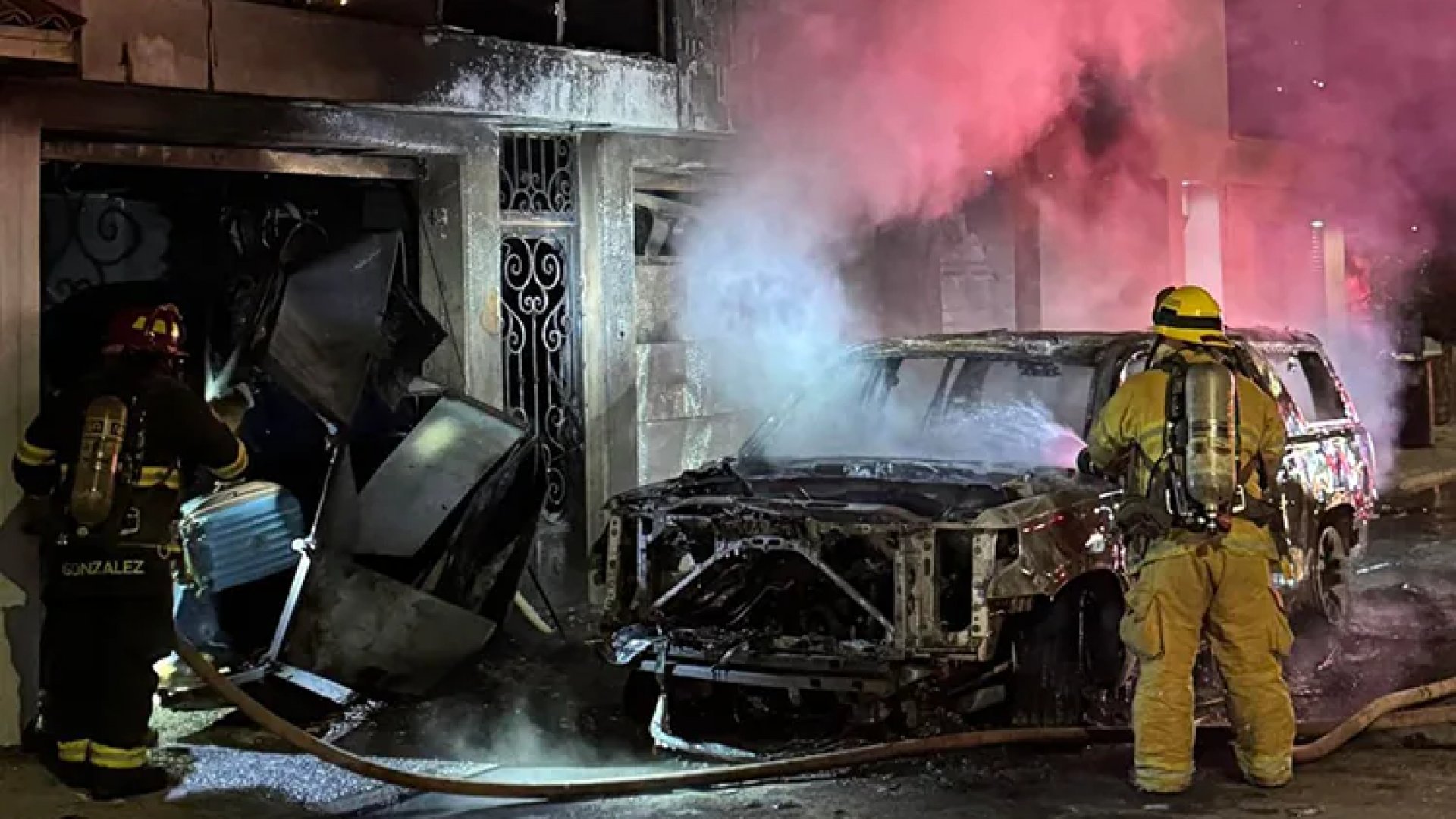 Alcalde de Tecate sufre atentado; incendian su camioneta