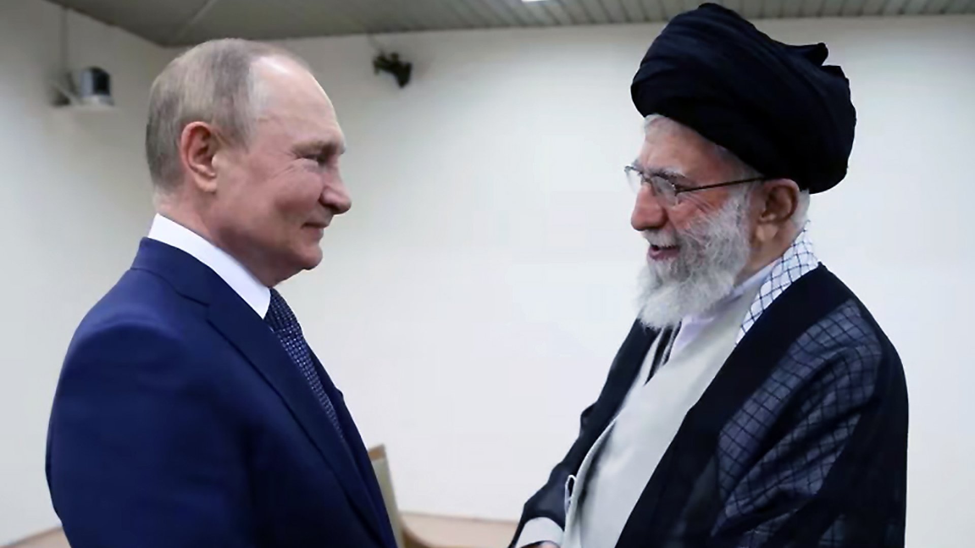 Rusia negocia con Irán envío de docenas de avanzados misiles