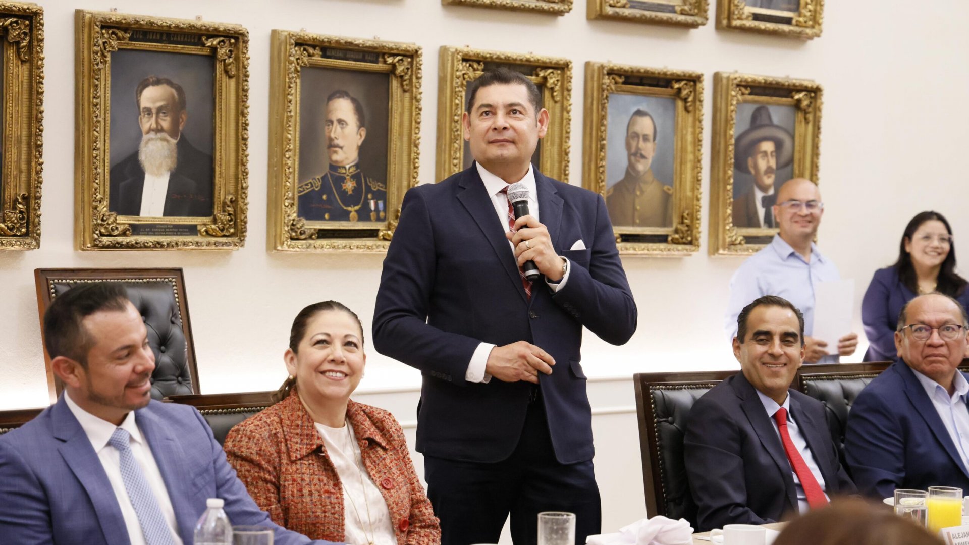 Armenta y diputados de Puebla avanzan hacia una agenda por el bienestar social
