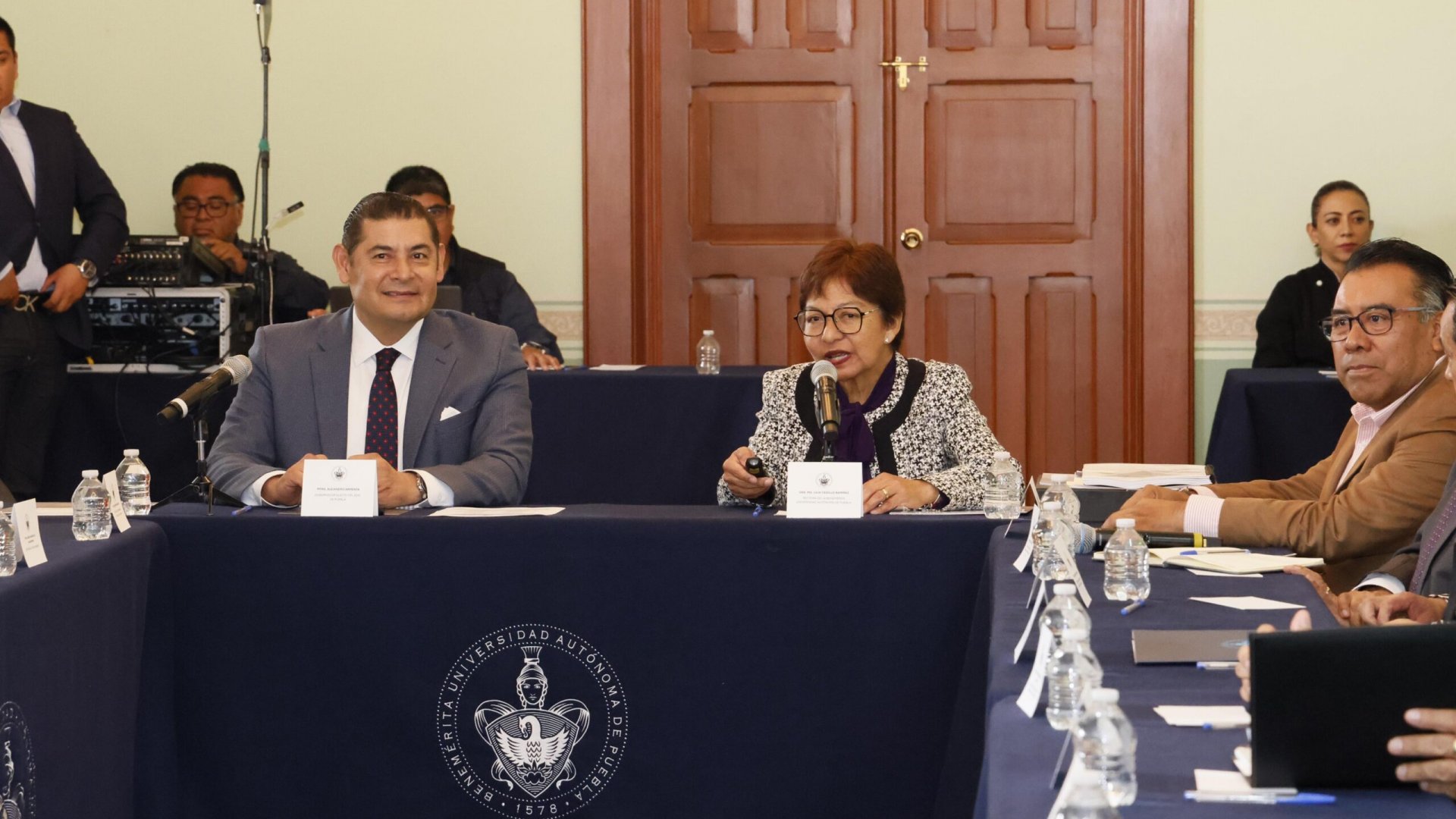 Armenta refrenda compromiso de caminar de la mano con la BUAP con respeto a la autonomía universitaria