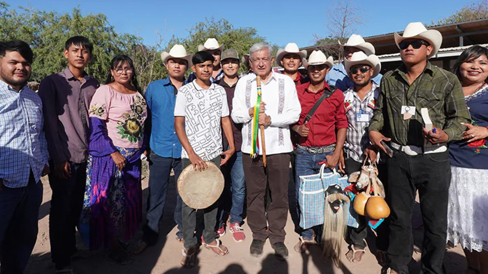 AMLO decreta restitución de 392 hectáreas de tierras al pueblo yaqui