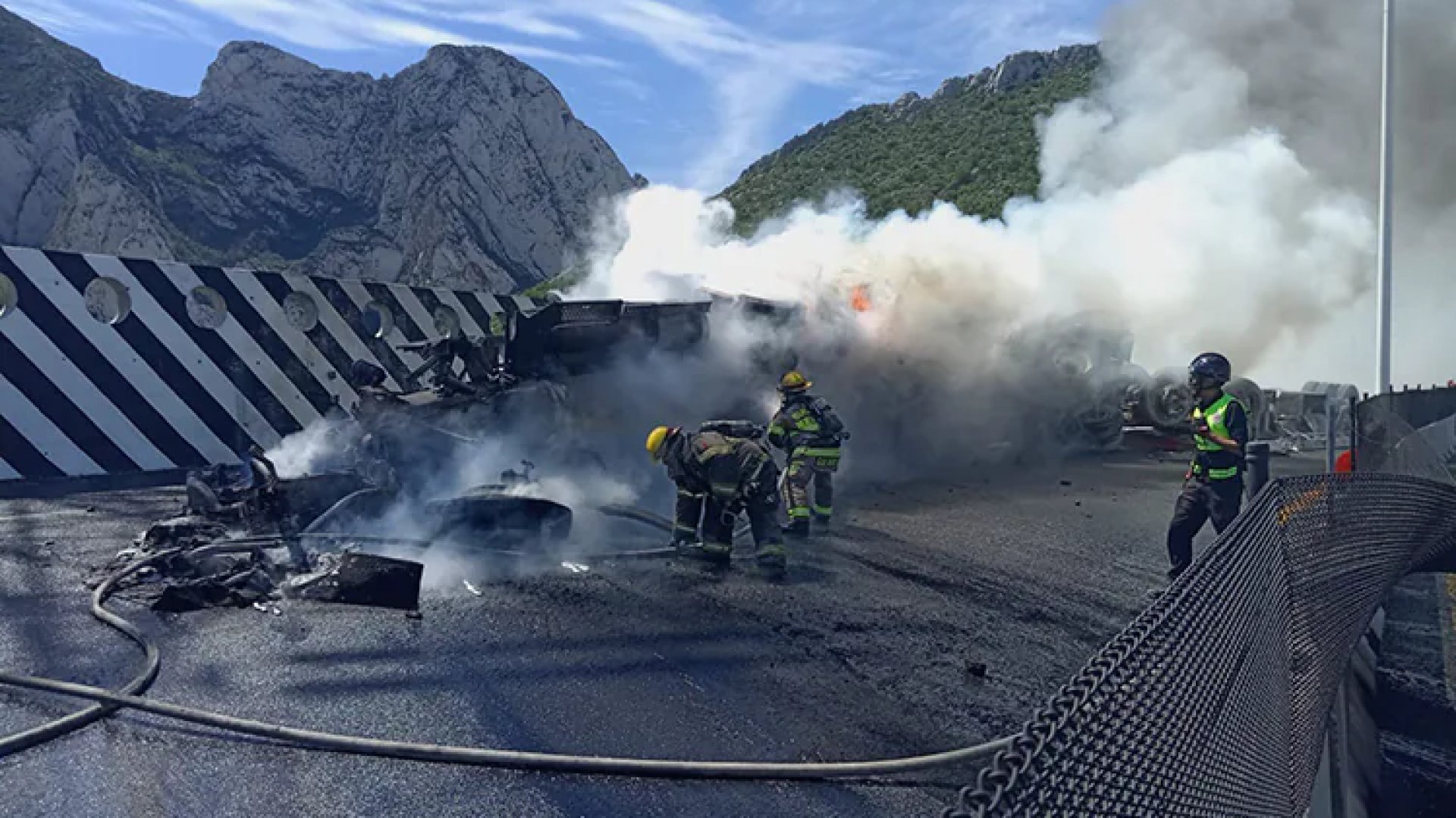 Accidente en autopista a Saltillo deja 4 muertos y 2 heridos | Video