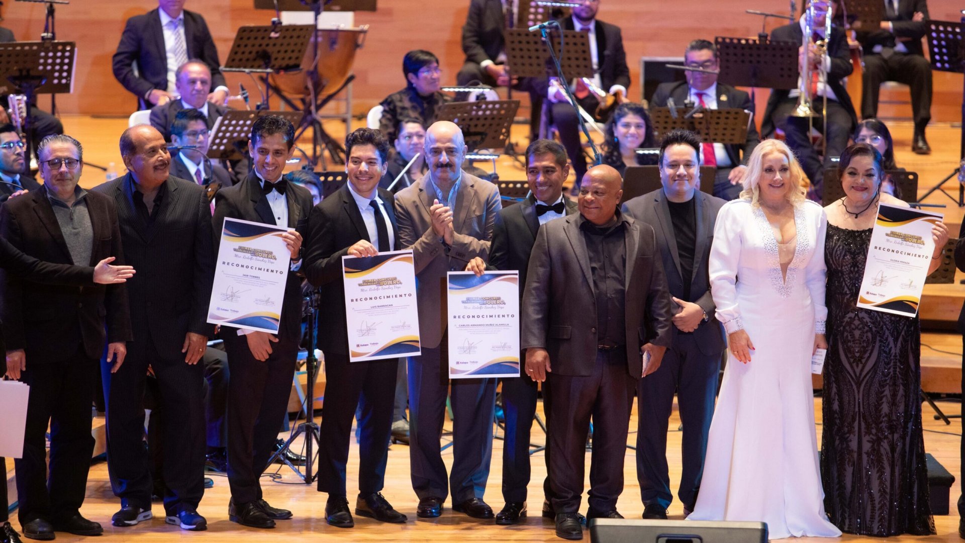 Premian a ganadores del Primer Concurso Veracruzano del Bolero 