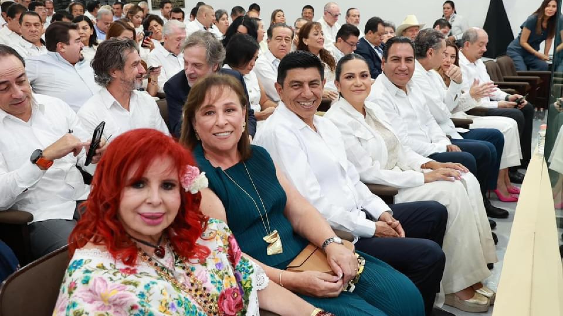 Rocío Nahle acompaña a su homólogo de tabasco Javier May en su toma de protesta