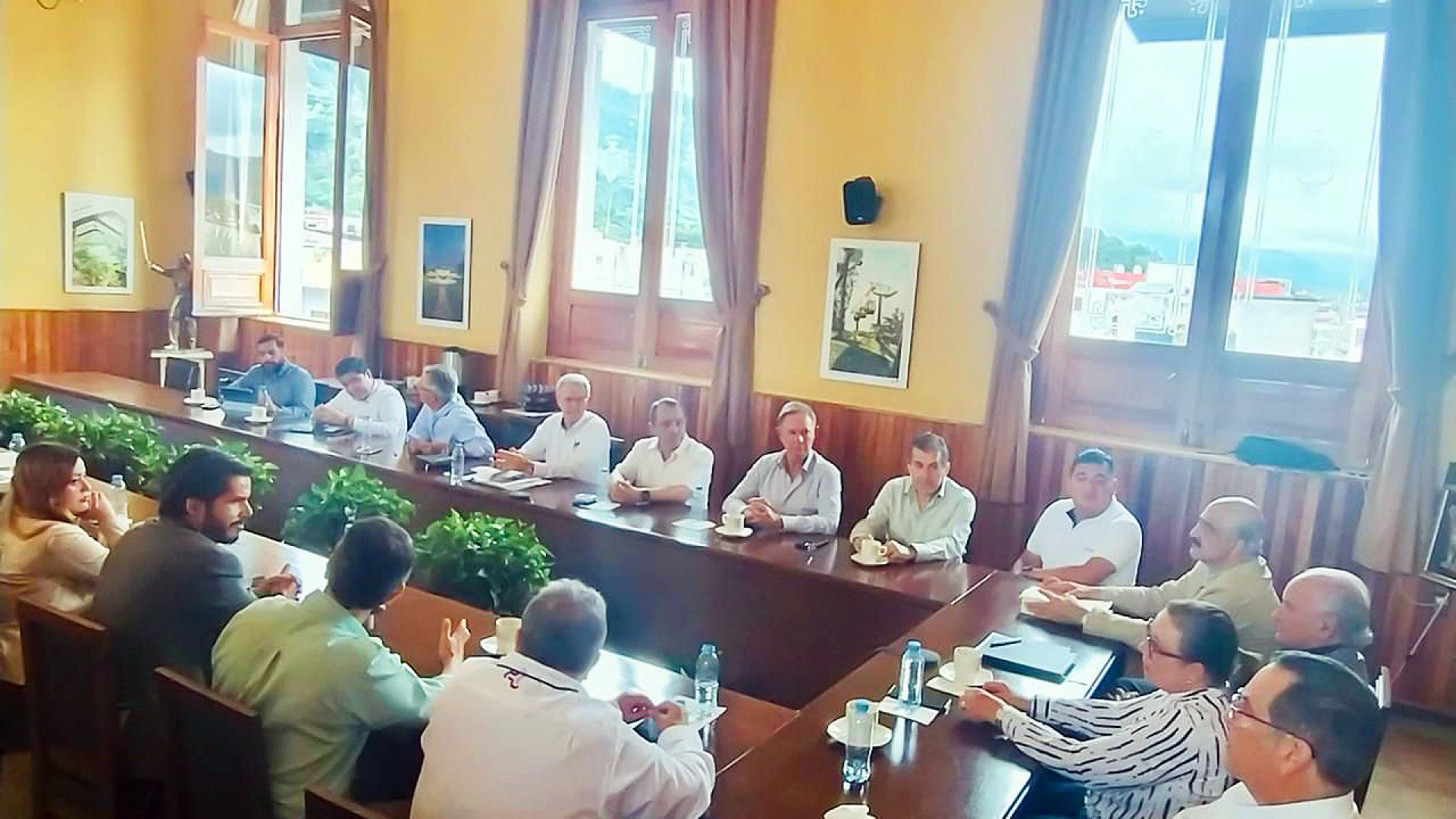 Continúa Rocío Nahle planeación de desarrollo vial en zona centro