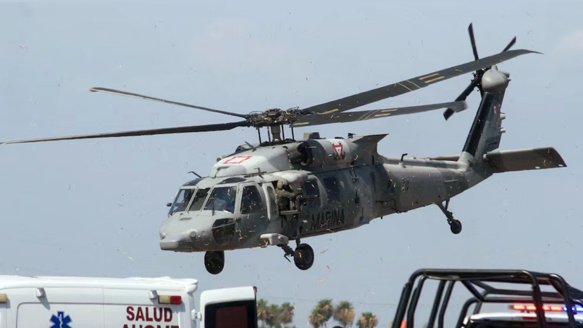 Helicóptero de Marina repele ataque de sicarios en Sinaloa