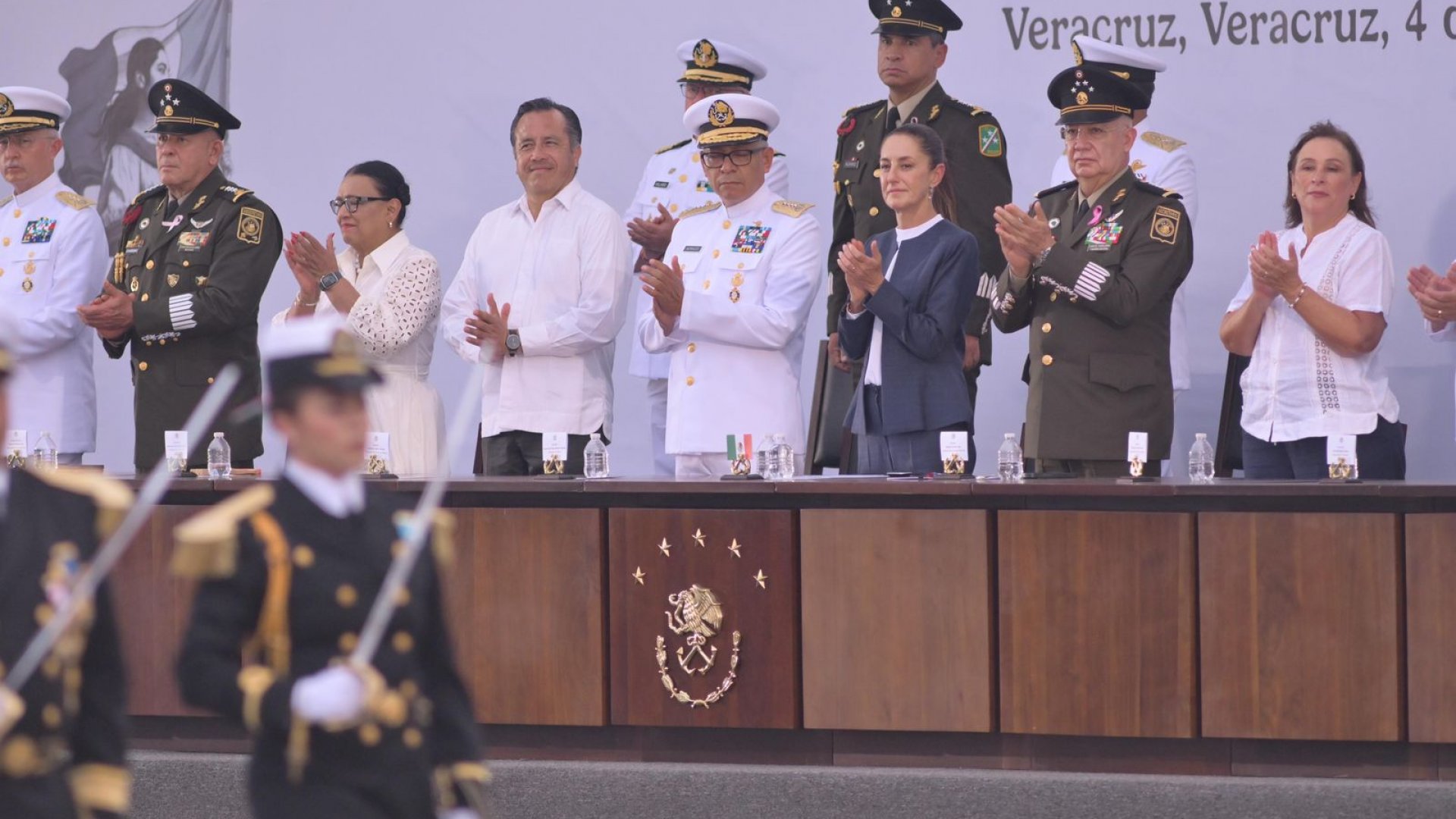 Rocío Nahle acompaña a Claudia Sheinbaum en el Aniversario de la Armada de México