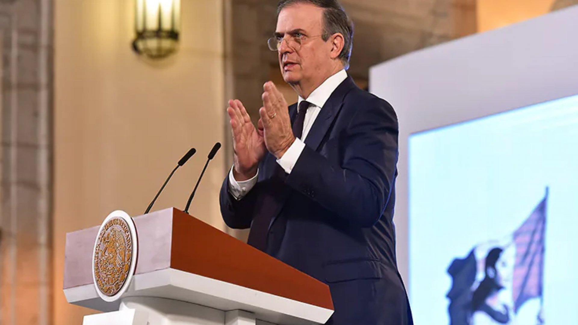 Ebrard asegura que reforma judicial no afecta inversiones