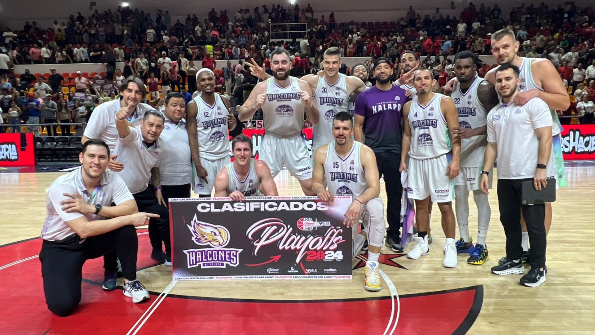 Halcones de Xalapa triunfa en Veracruz y vuela a los playoffs