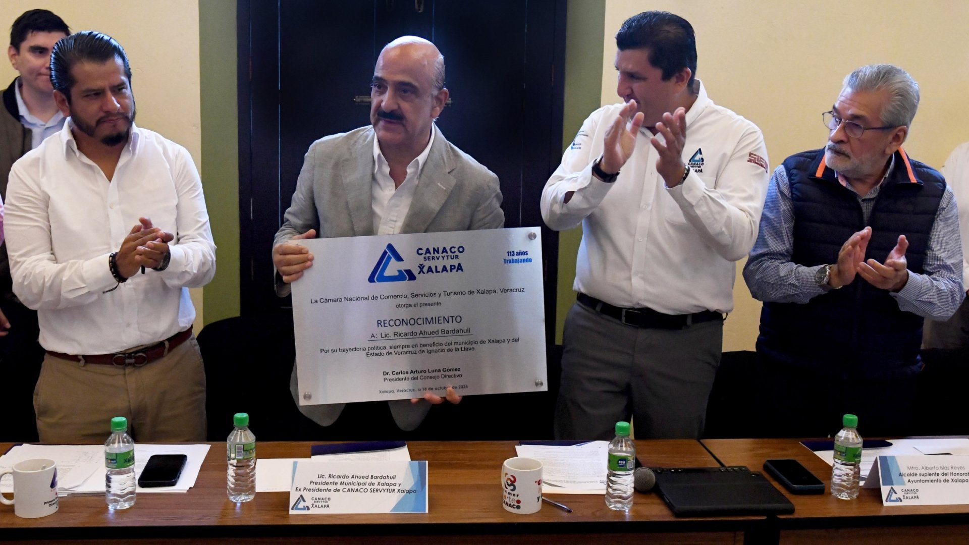Asiste Ricardo Ahued a reunión con la Canaco Xalapa