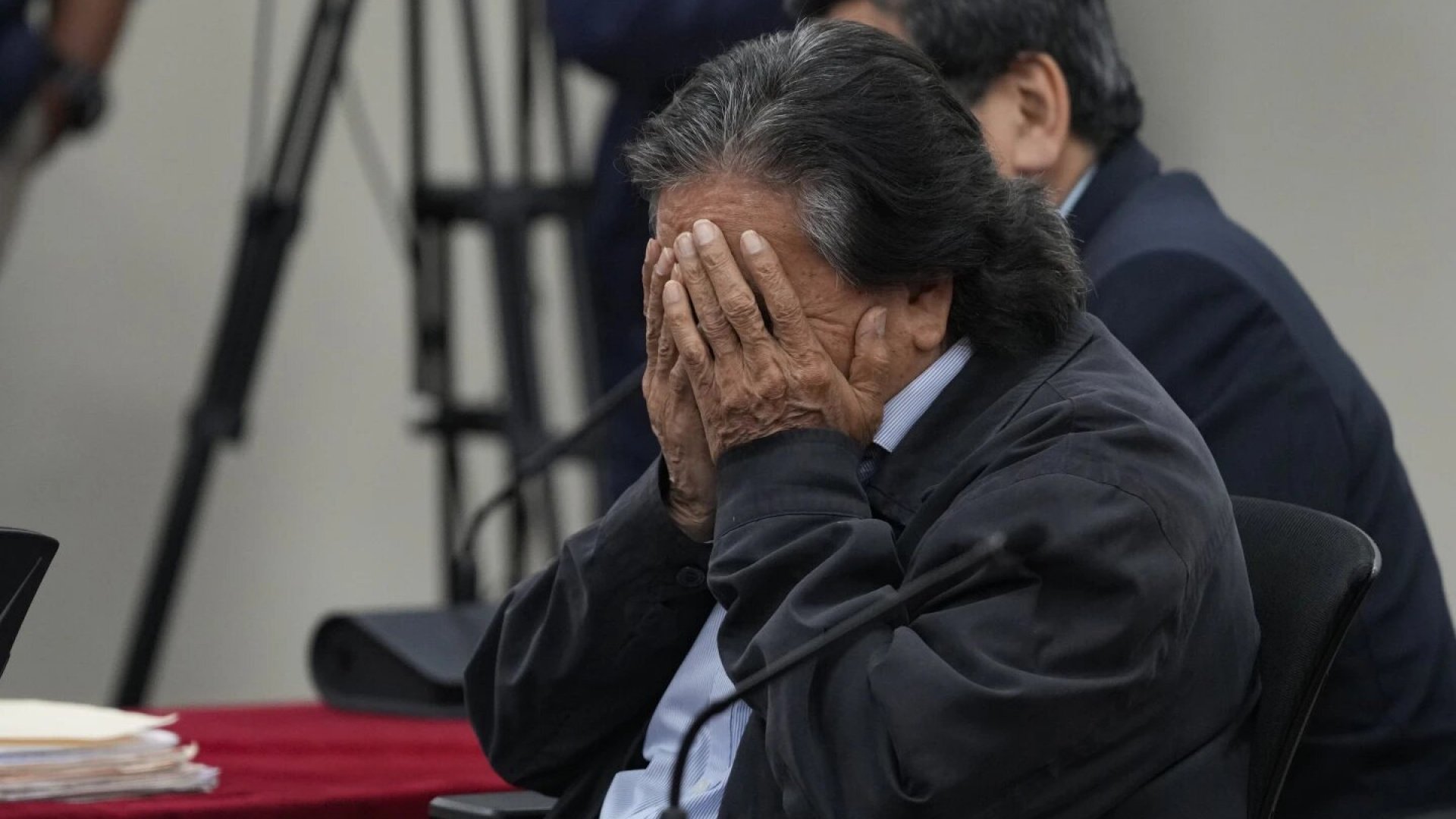 Dan 20 años de cárcel a expresidente Toledo por corrupción en caso Odebrecht