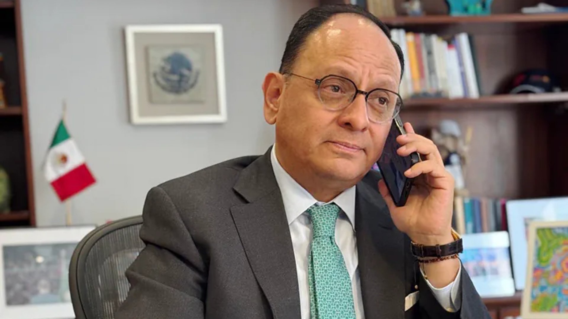 Renuncia Jorge Islas a coordinación de consulados de la SRE en EU