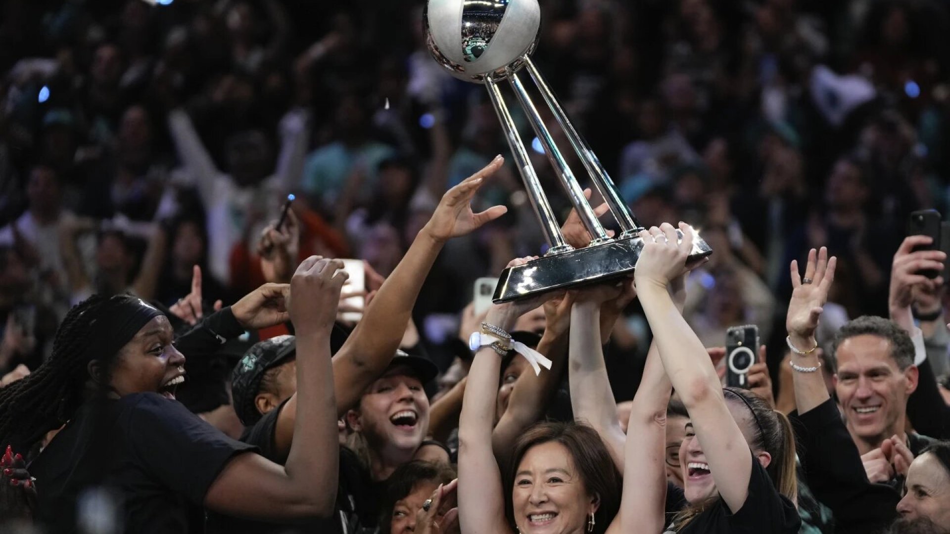 El sindicato de jugadoras de la WNBA decide renunciar al actual convenio colectivo de trabajo