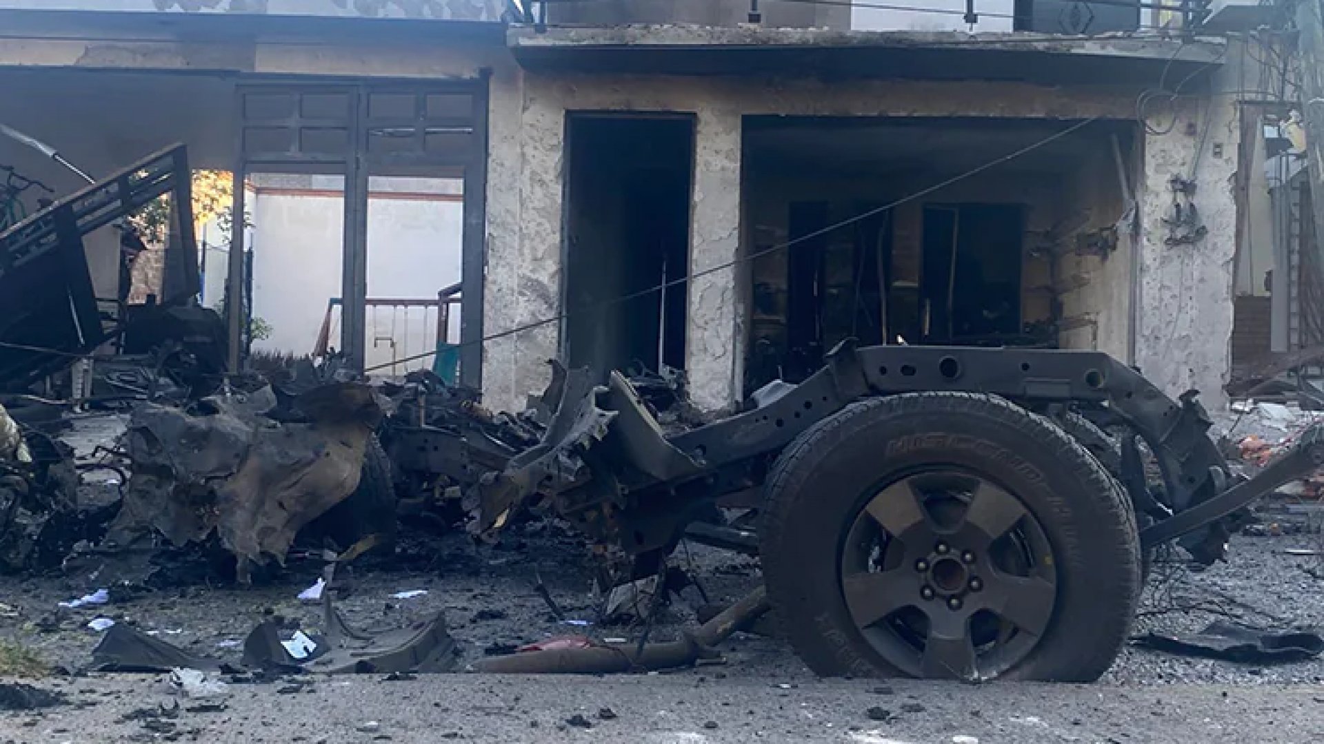 Acámbaro y Jerécuaro, Guanajuato, sufren violencia tras explosión de coches bomba