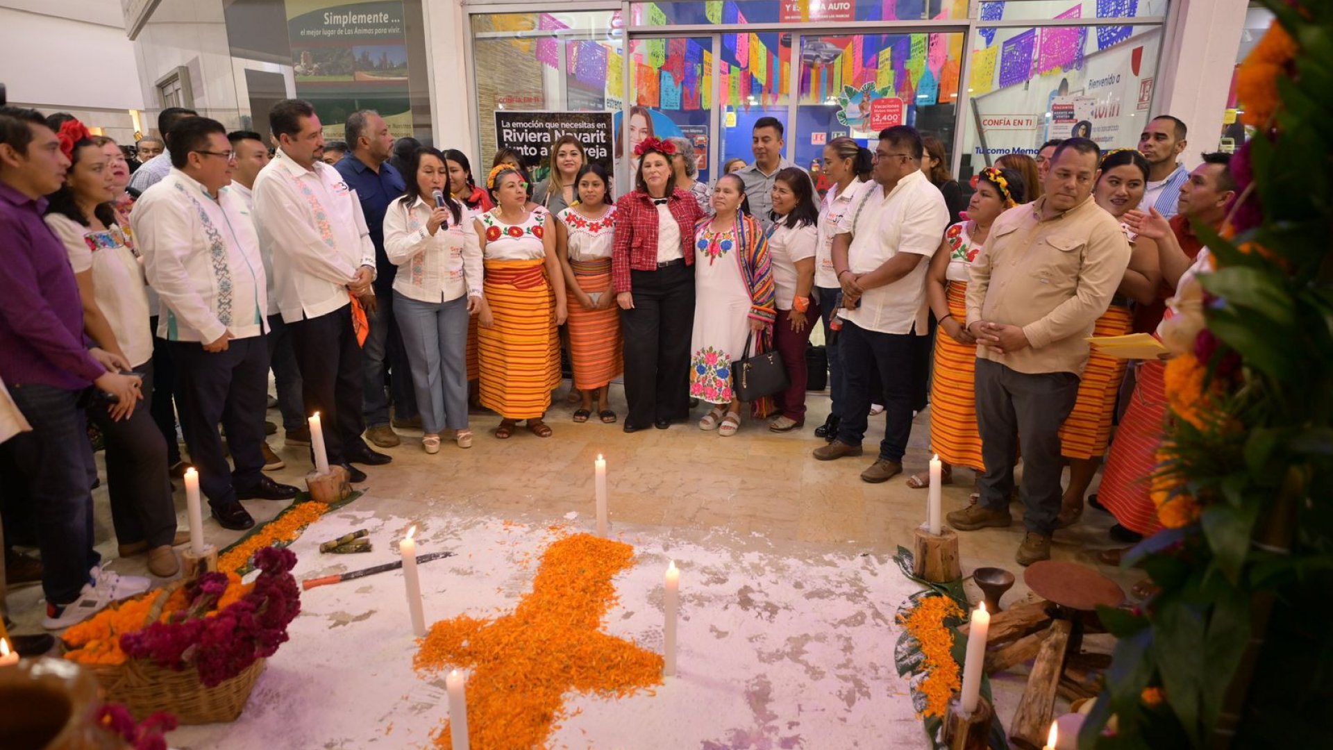 Maestros, padres y gobierno, responsables de fomentar nuestras tradiciones: Rocío Nahle
