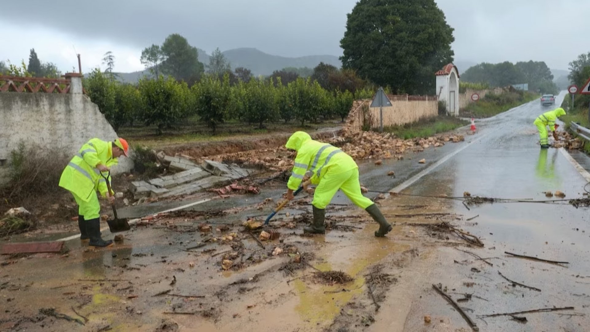 DANA España: carreteras cortadas, fuertes lluvias e incluso tornados
