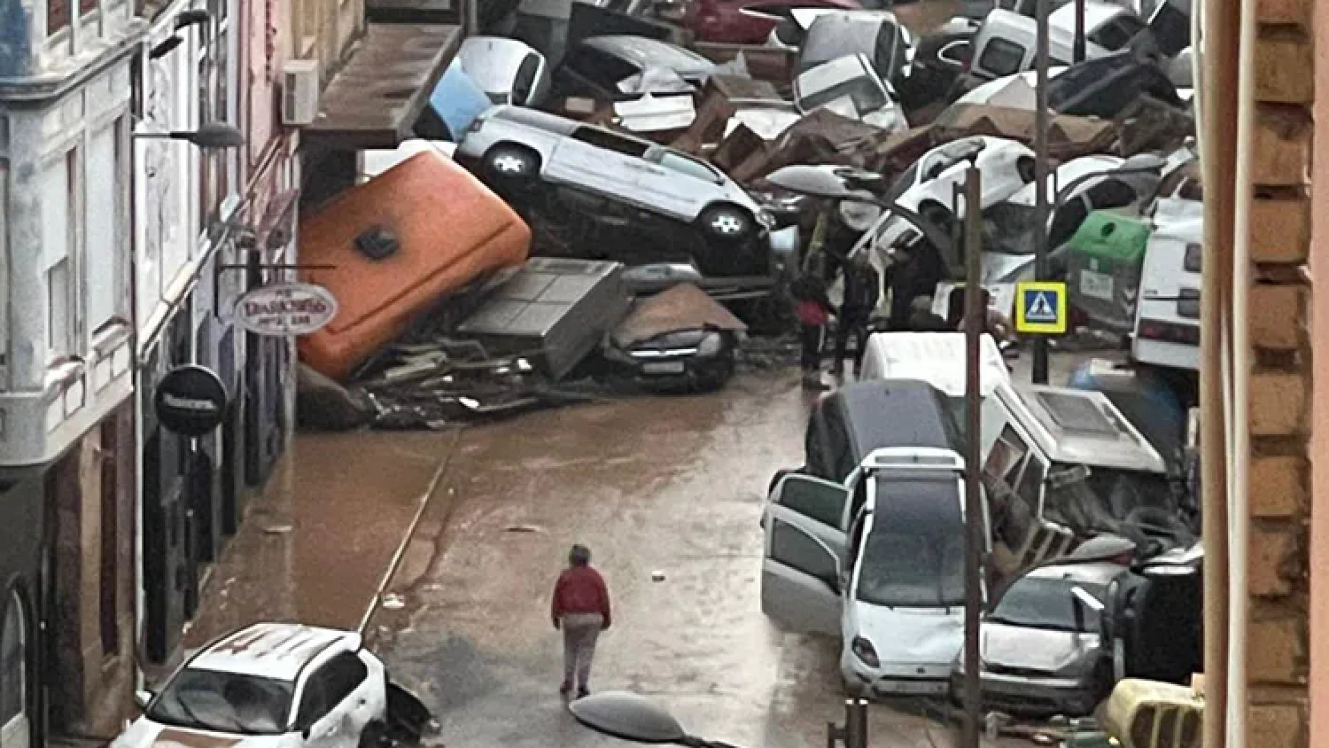 ¿Qué es una DANA? Hay 70 muertos en Valencia, España, tras el desastre meteorológico