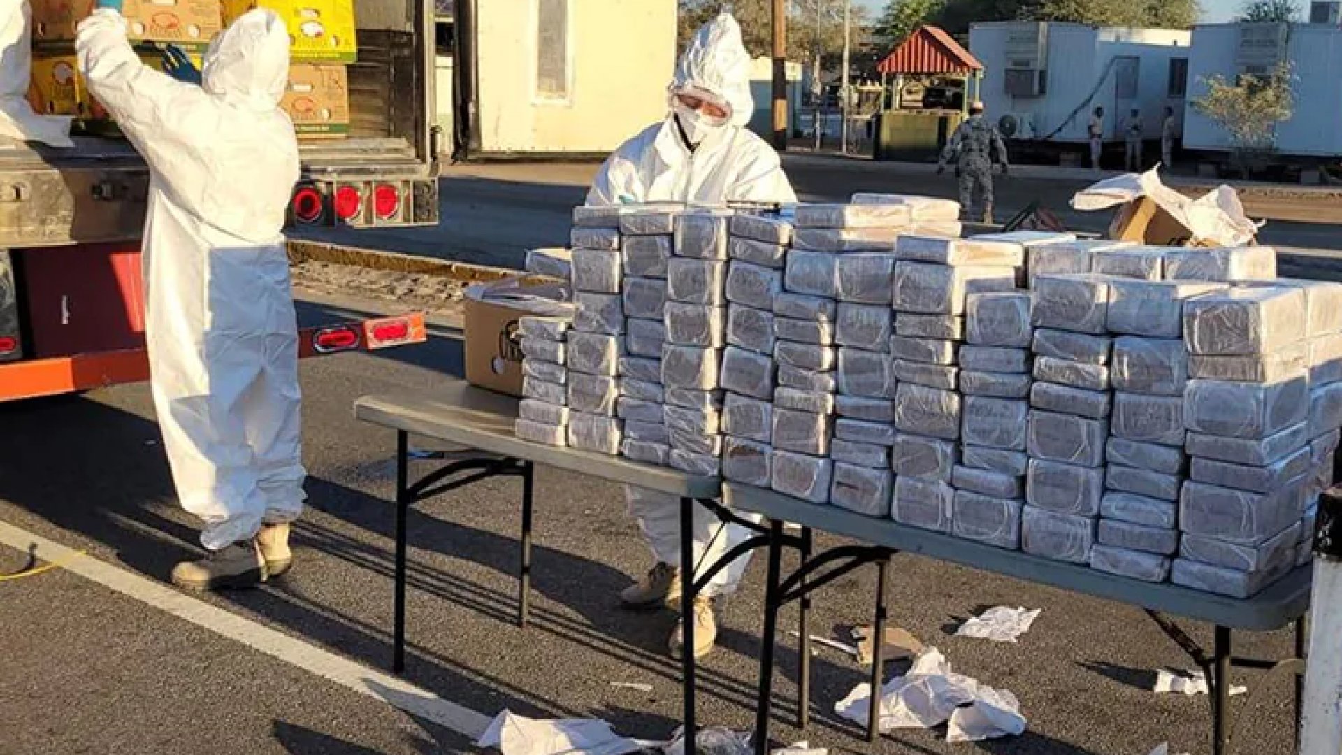 Sedena decomisa casi mil kilos de cocaína en cargamento de papayas, en Sonora