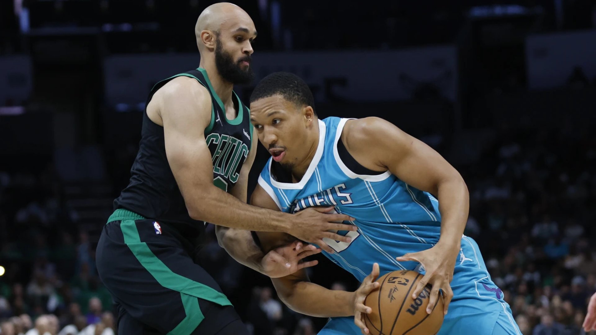NBA: Grant Williams fue sancionado por 2 faltas flagrantes y fue expulsado
