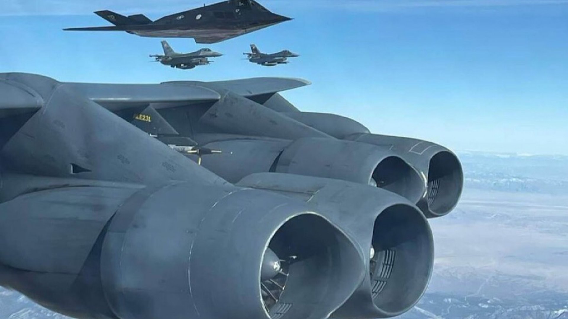 Estados Unidos despliega bombarderos estratégicos B-52 en Oriente Medio
