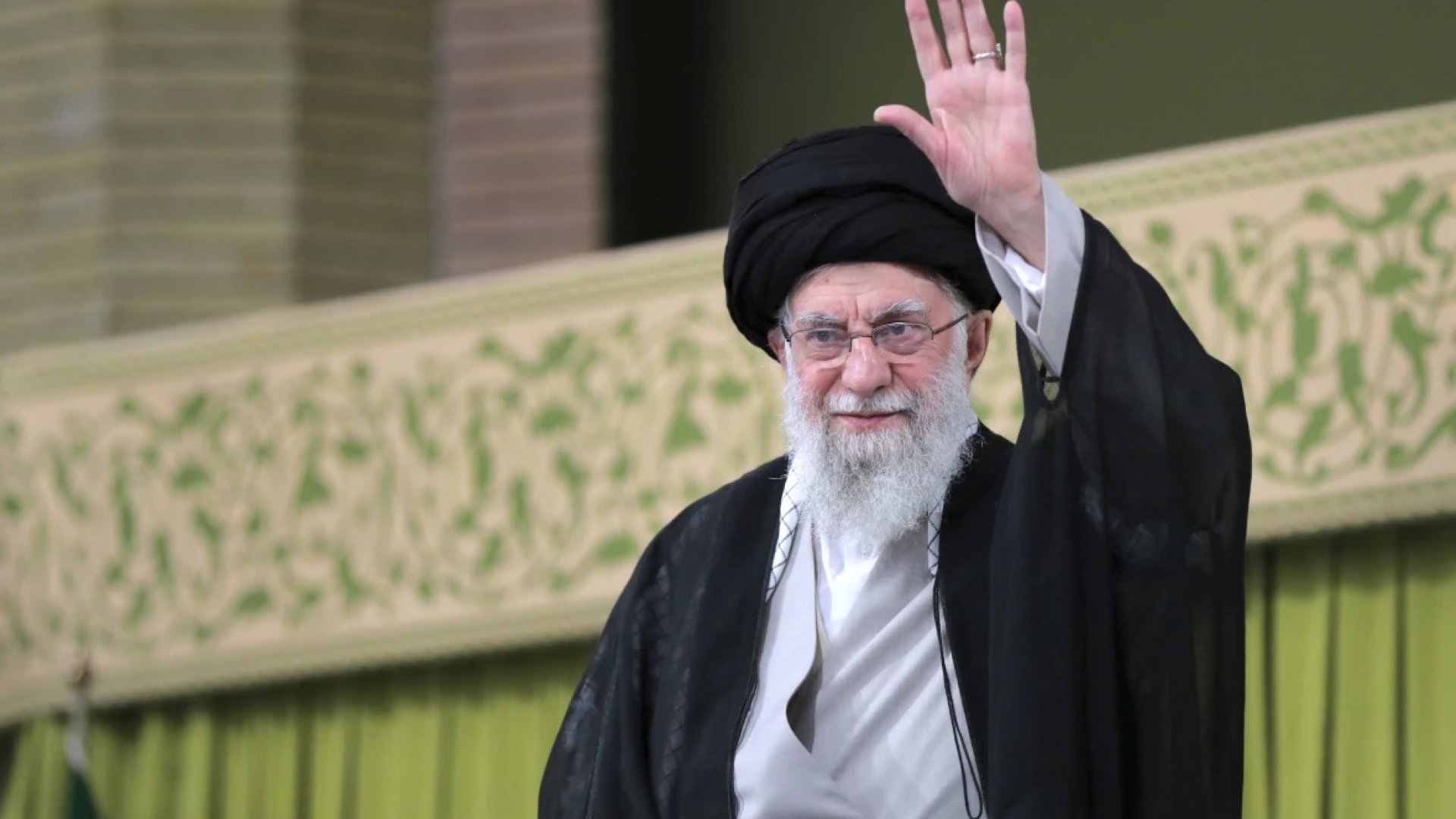 El ayatolá Ali Khamenei amenaza a Israel y a EU con “aplastante respuesta”