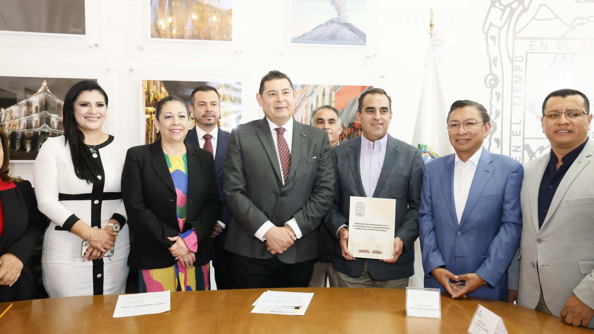 Con enfoque humanista y con una visión social y comunitaria, Alejandro Armenta presenta nueva LOAPE