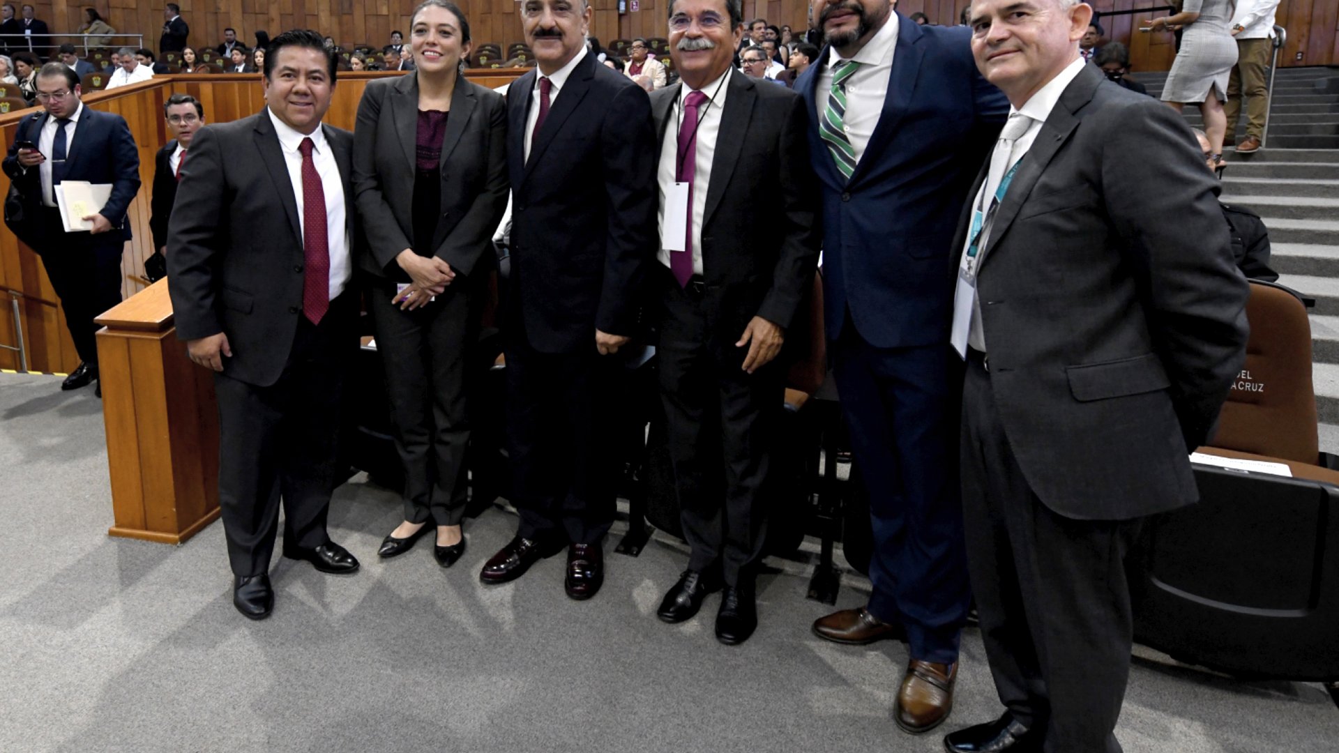 Asiste Ricardo Ahued a instalación de la LXVII Legislatura del Estado de Veracruz