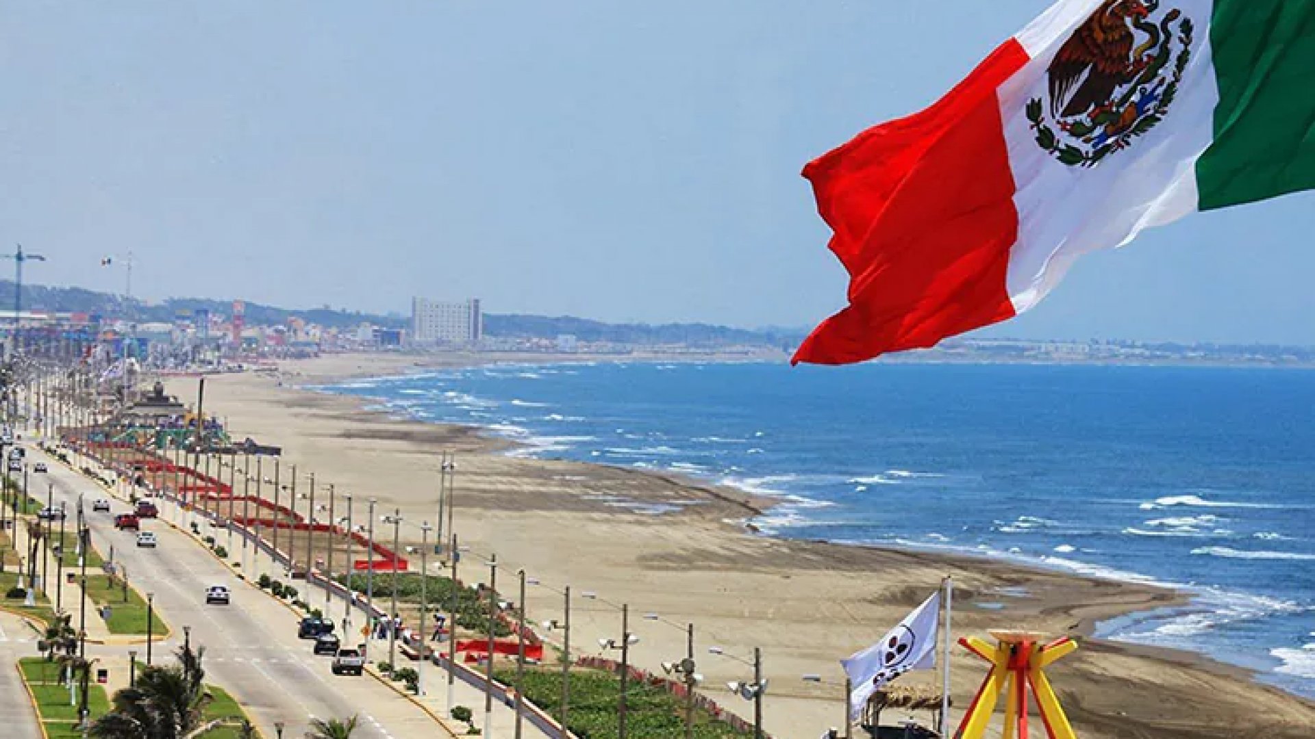 Tren Interoceánico conectaría con Coatzacoalcos; prevén inversiones para Tuxpan