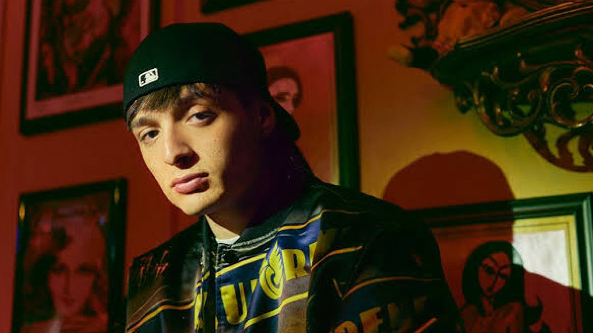 MTV EMAs: Peso Pluma se consagra como mejor artista latino
