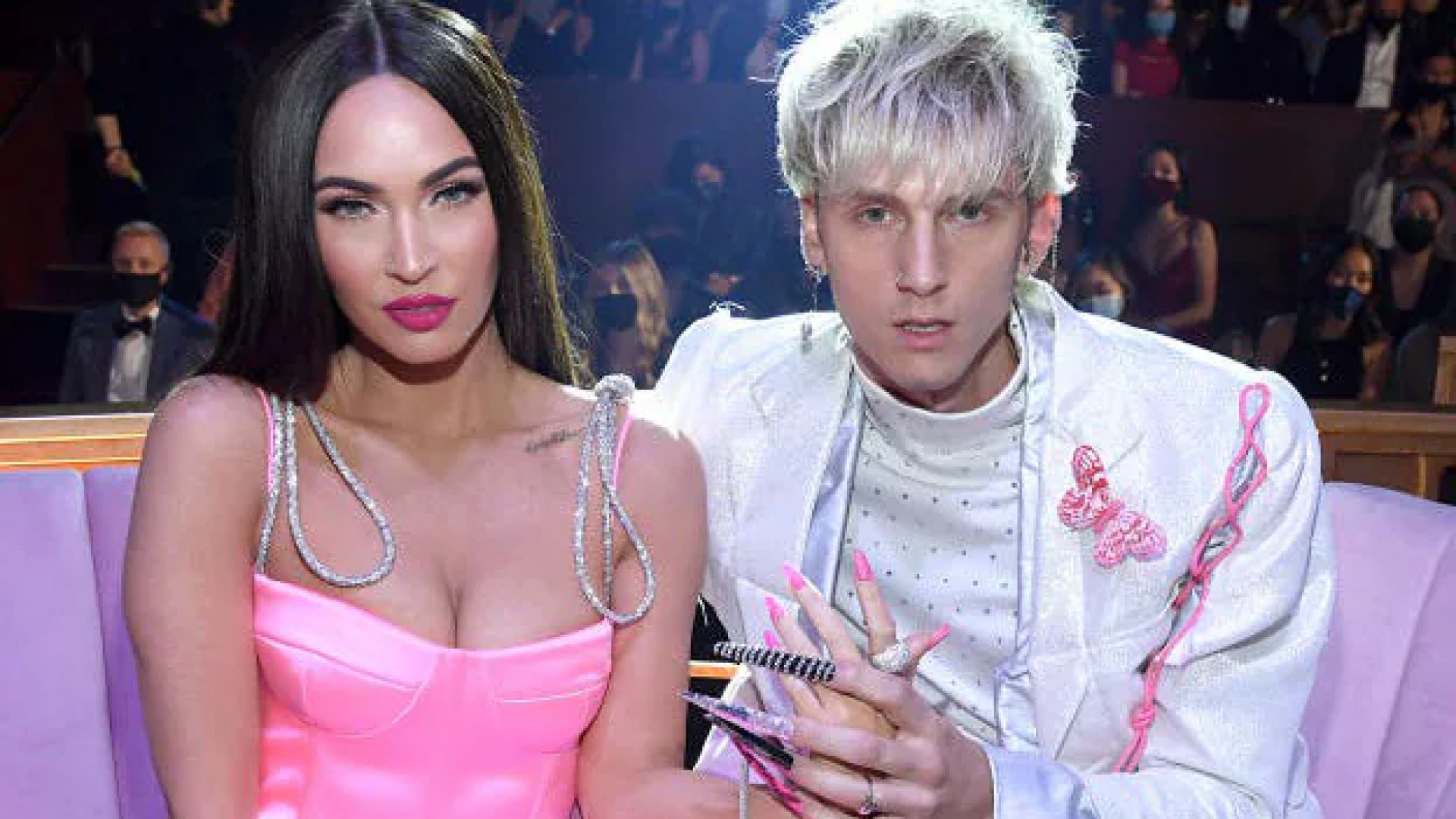 ¡Megan Fox está embarazada del rapero Machine Gun Kelly!