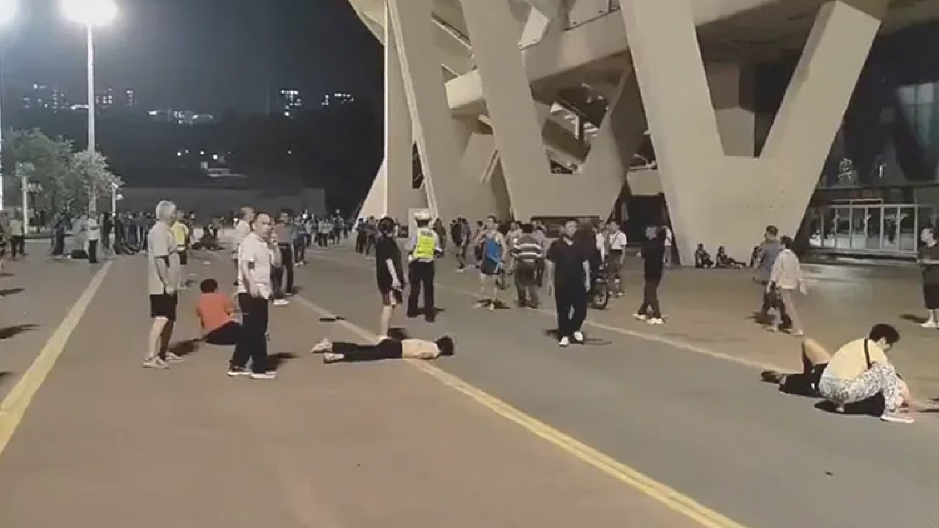 Atropellamiento masivo en Zhuhai, China, deja al menos 35 muertos y decenas de heridos