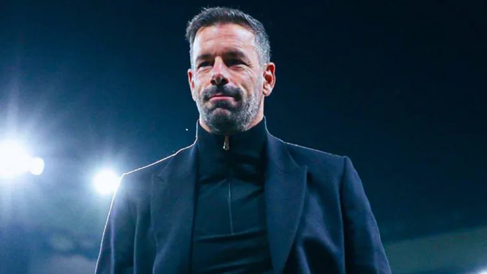 Ruud van Nistelrooy se despide del Manchester con triunfos; Amorim asume el mando