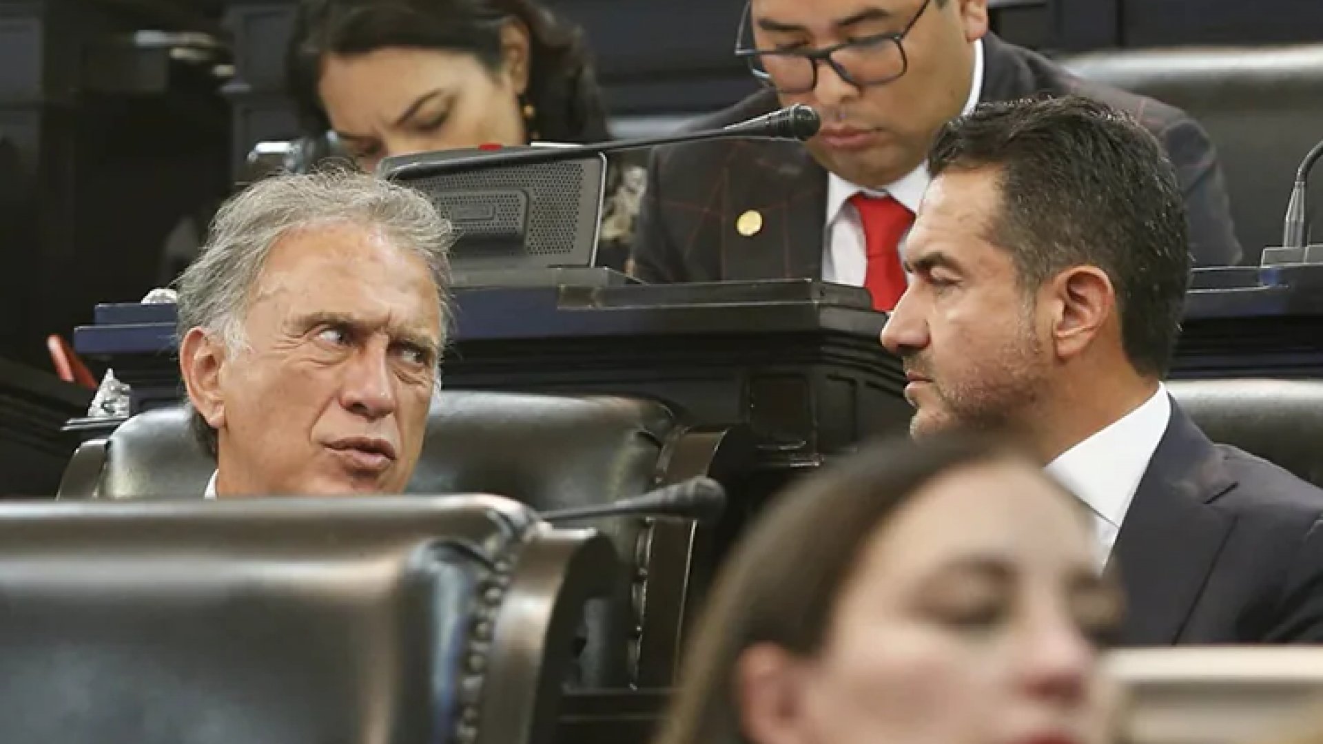 El PAN expulsa a los Yunes por votar a favor de la reforma judicial