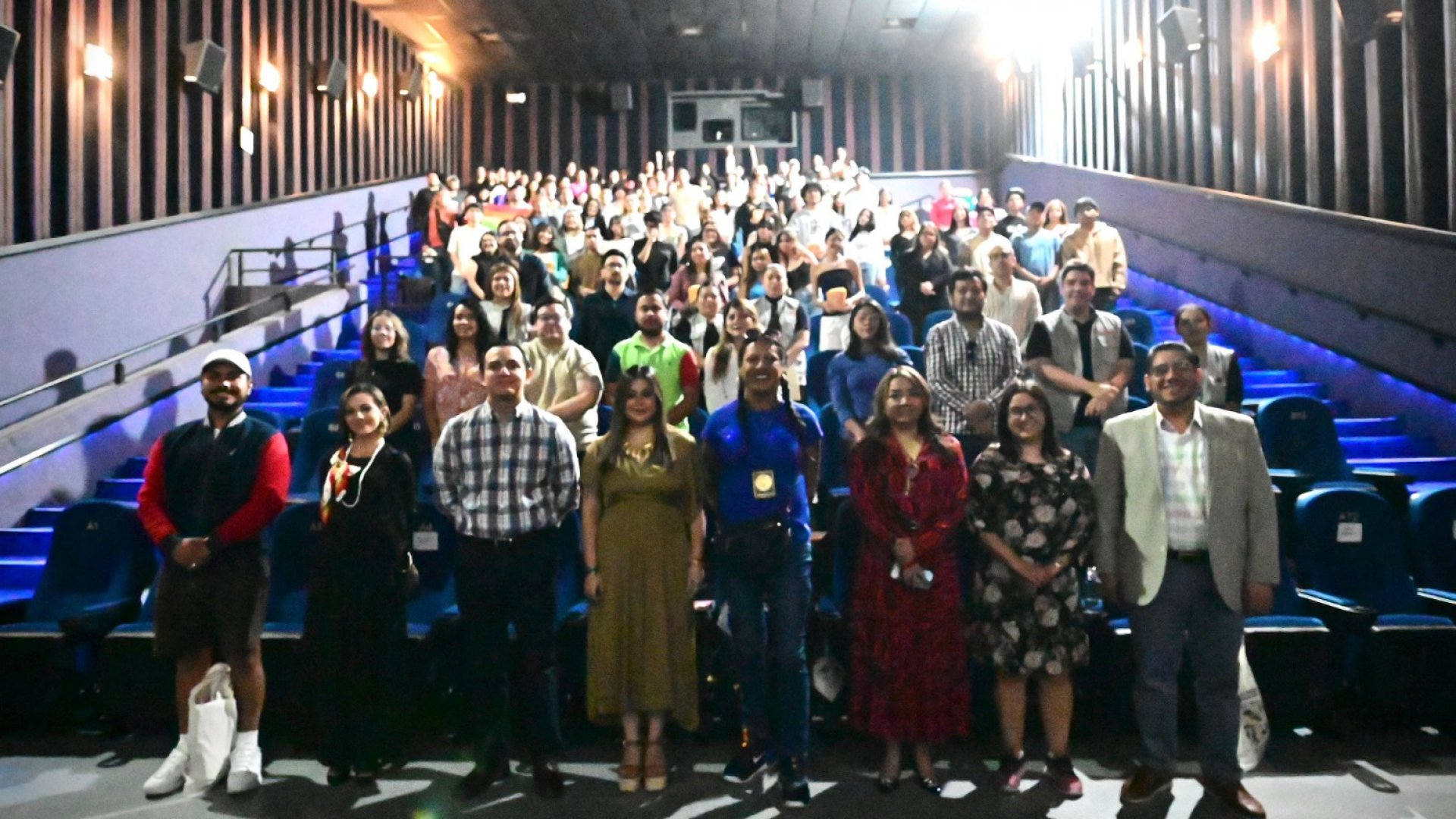 OPLE Veracruz organiza proyección del documental «Kenya»